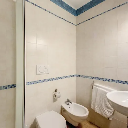 博纳罗蒂套房酒店