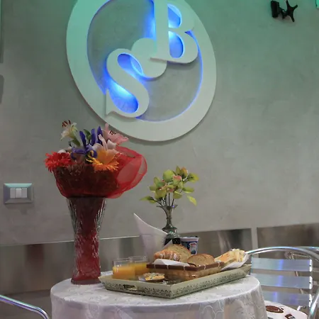 Couette-café Buonarroti 4*