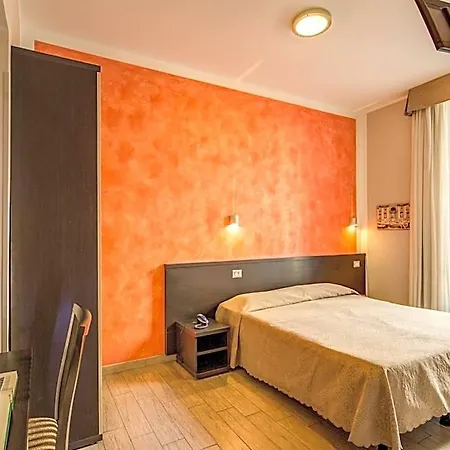 Couette-café Buonarroti 4*