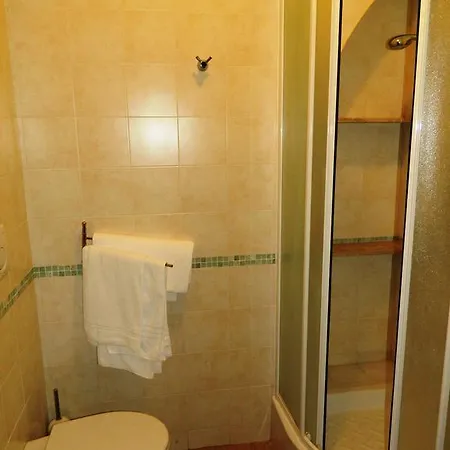 Oda ve Kahvaltı Buonarroti