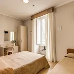 Buonarroti לינה וארוחת בוקר 4*