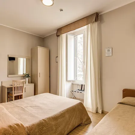 Buonarroti Oda ve Kahvaltı 4*