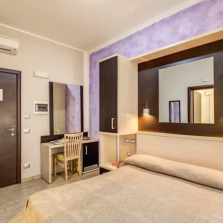 Buonarroti Oda ve Kahvaltı 4*