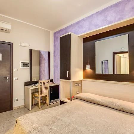Buonarroti 3* Rome